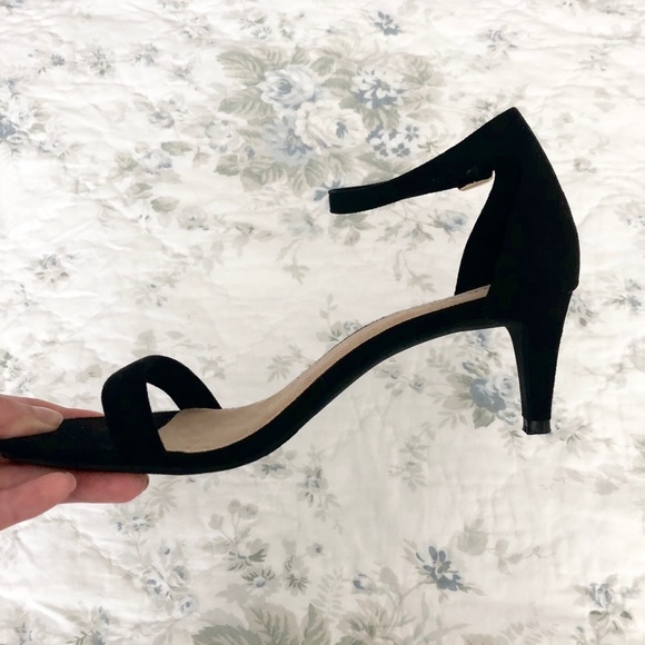 Old Navy Faux-Suede Skinny Heels in Black Size 7.5 - Picture 3 of 11